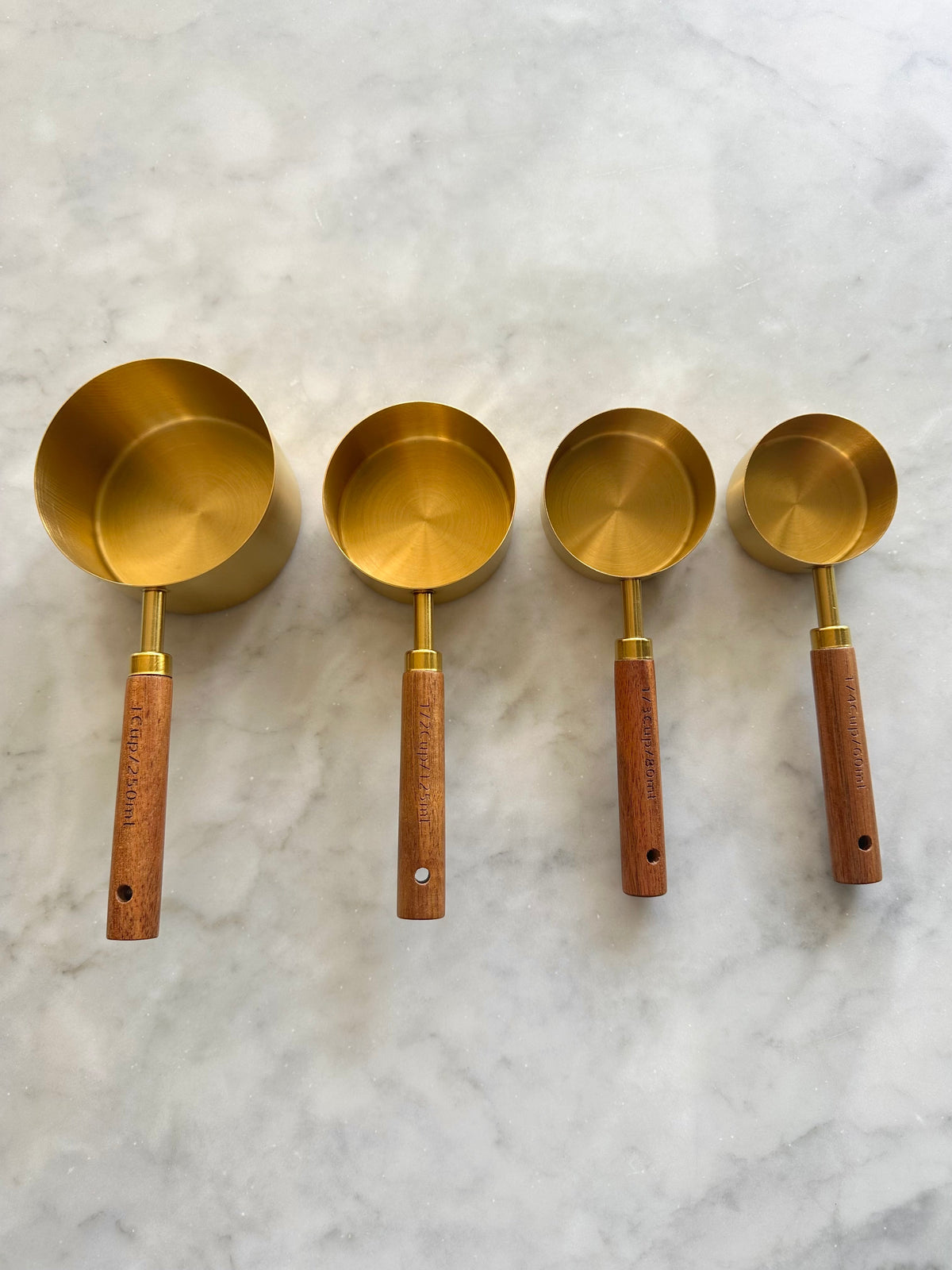 Acacia Wood & Gold Measuring Cups and Spoons – 8-Piece Set